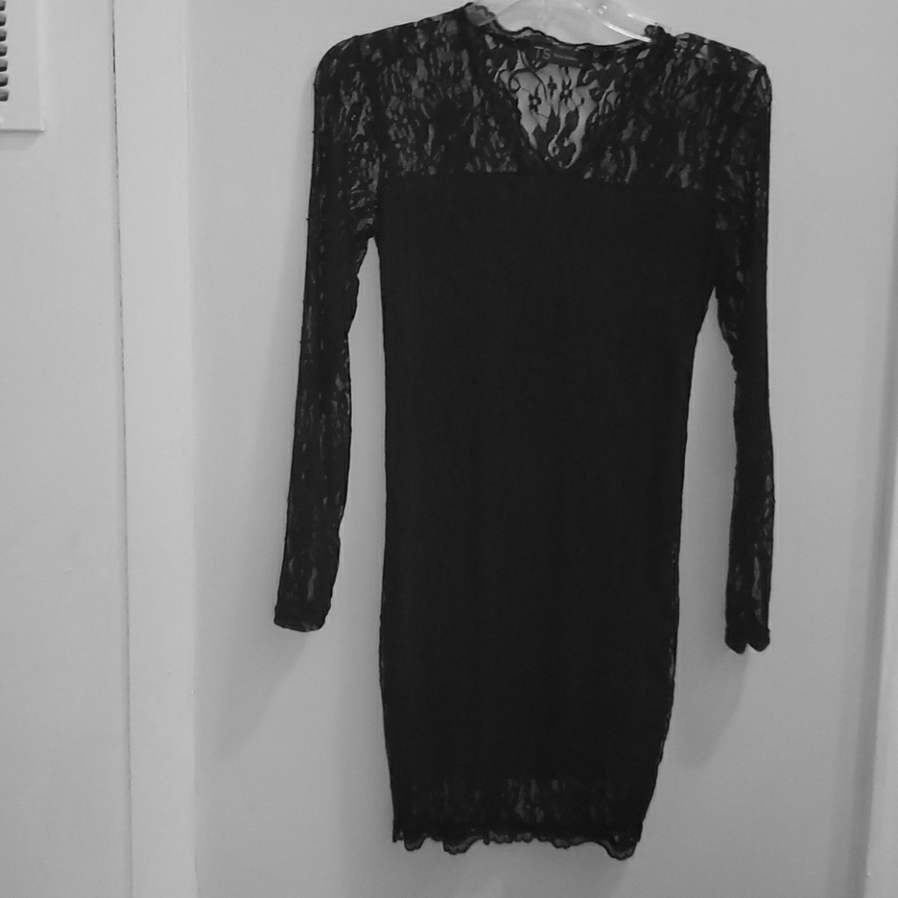 Little Black Dress- Lace Long sleeves